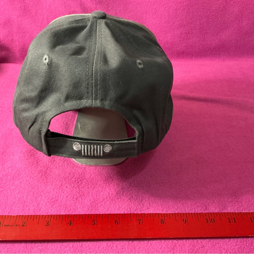 Jeep Charcoal and Beige Cap NWOT - Picture 3 of 5